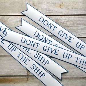 Thirdlee & Co Don’t Give Up The Ship Paper Banner - Set of 3
